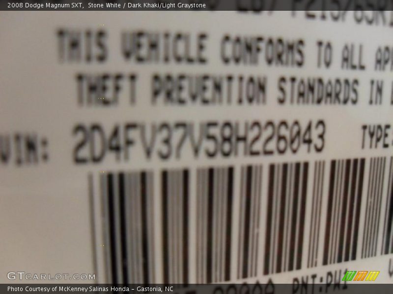 Stone White / Dark Khaki/Light Graystone 2008 Dodge Magnum SXT