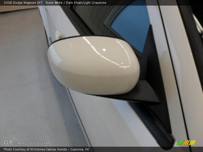 Stone White / Dark Khaki/Light Graystone 2008 Dodge Magnum SXT