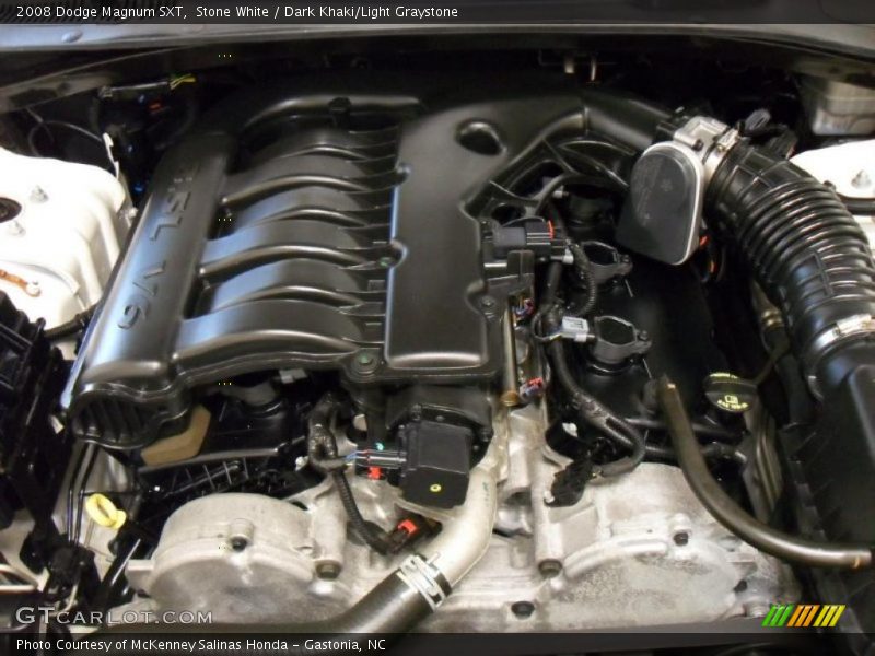 Stone White / Dark Khaki/Light Graystone 2008 Dodge Magnum SXT