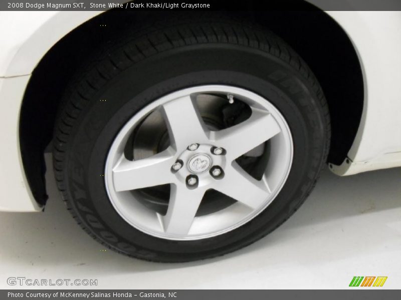 Stone White / Dark Khaki/Light Graystone 2008 Dodge Magnum SXT