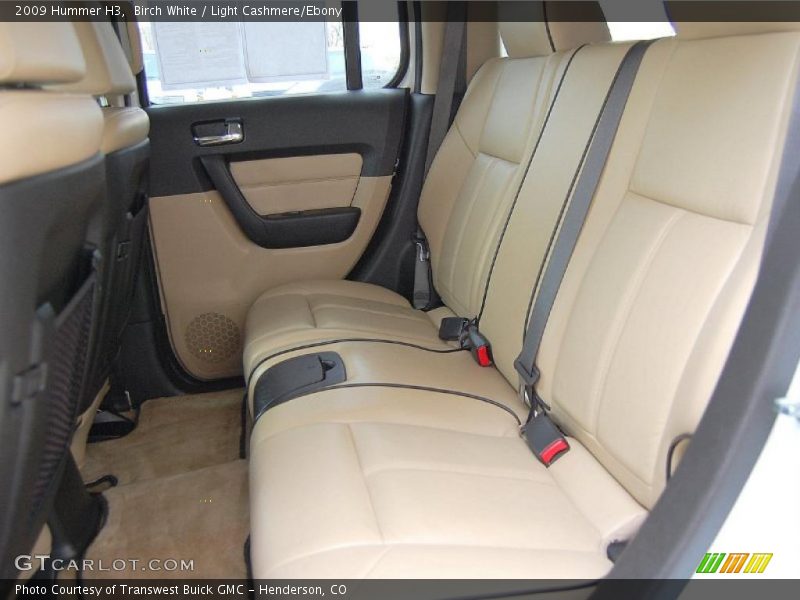 Birch White / Light Cashmere/Ebony 2009 Hummer H3