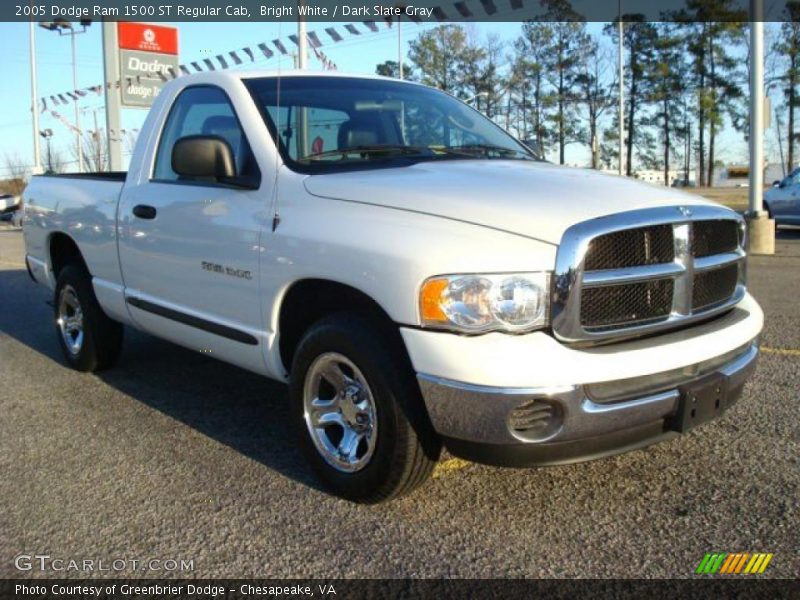 Bright White / Dark Slate Gray 2005 Dodge Ram 1500 ST Regular Cab