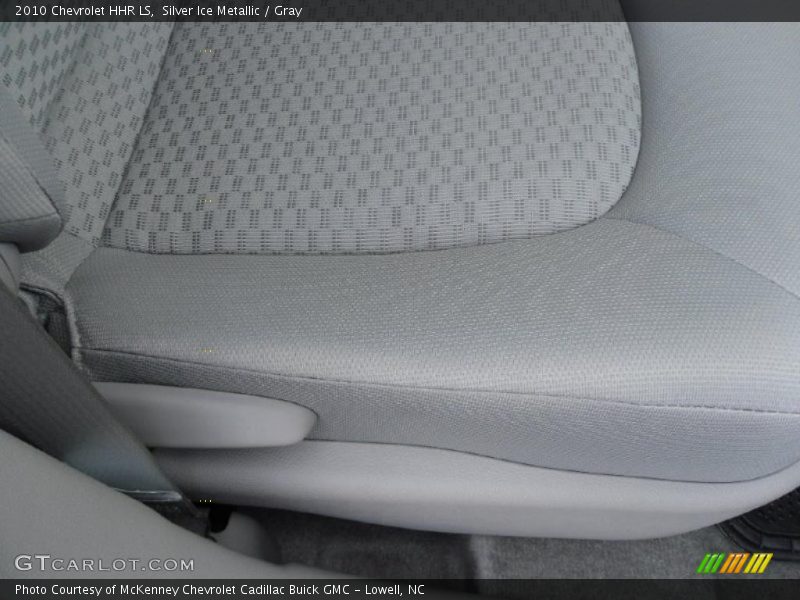 Silver Ice Metallic / Gray 2010 Chevrolet HHR LS