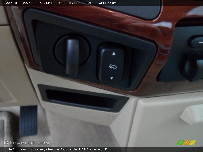 Oxford White / Camel 2009 Ford F350 Super Duty King Ranch Crew Cab 4x4