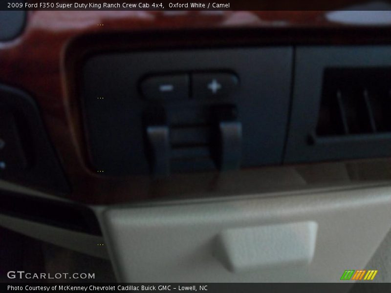 Oxford White / Camel 2009 Ford F350 Super Duty King Ranch Crew Cab 4x4