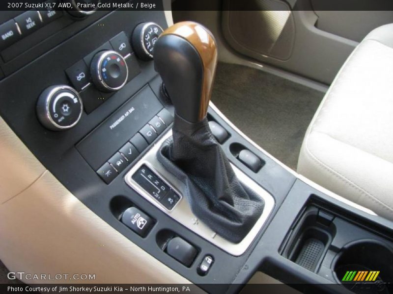 Prairie Gold Metallic / Beige 2007 Suzuki XL7 AWD
