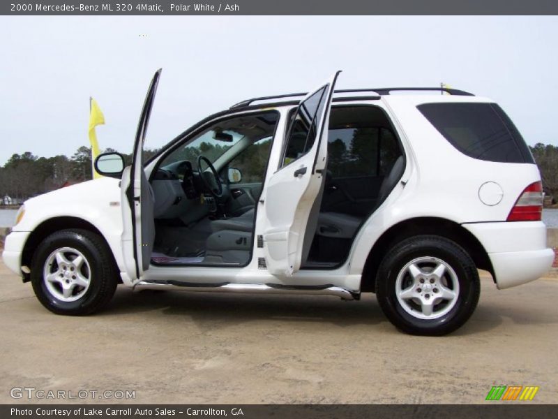 Polar White / Ash 2000 Mercedes-Benz ML 320 4Matic