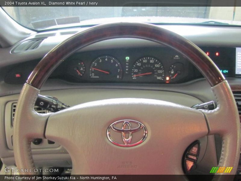Diamond White Pearl / Ivory 2004 Toyota Avalon XL