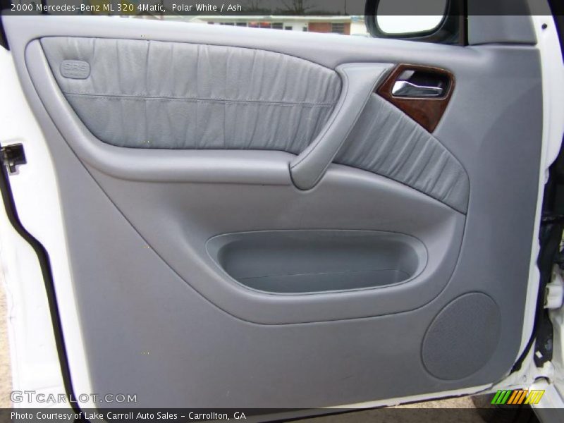 Polar White / Ash 2000 Mercedes-Benz ML 320 4Matic