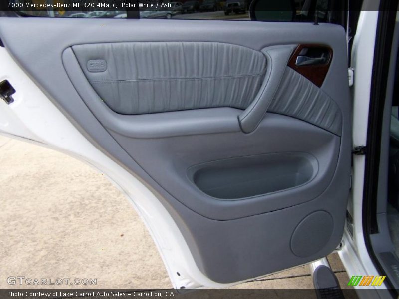 Polar White / Ash 2000 Mercedes-Benz ML 320 4Matic