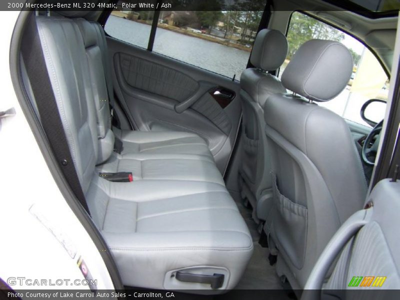 Polar White / Ash 2000 Mercedes-Benz ML 320 4Matic