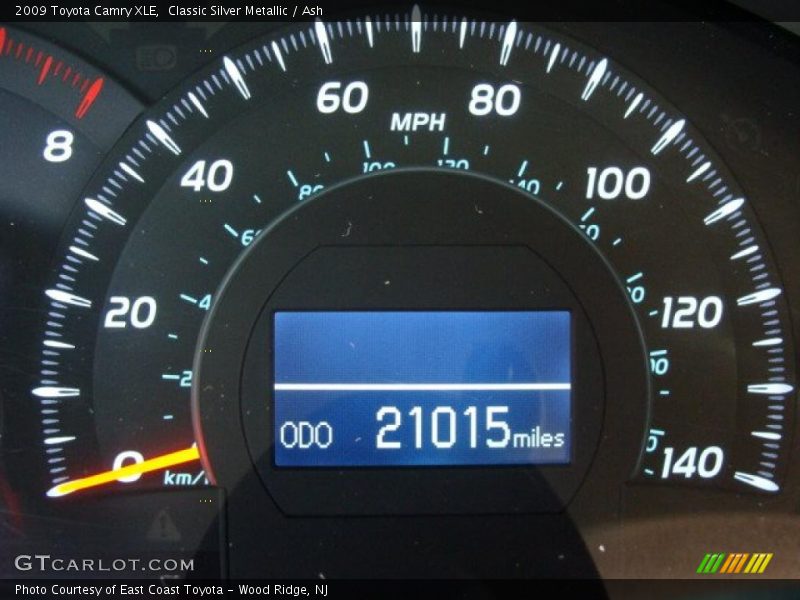 Classic Silver Metallic / Ash 2009 Toyota Camry XLE