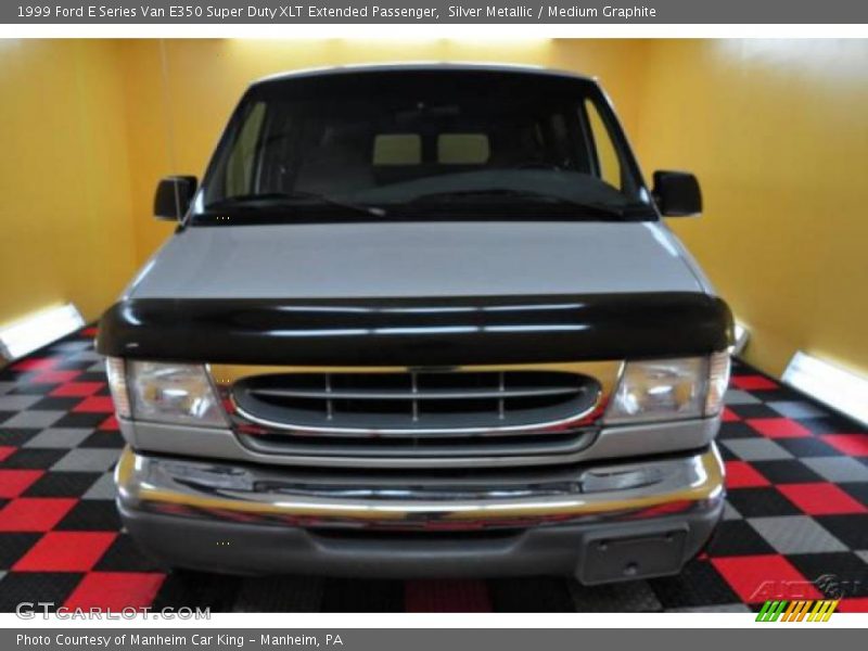 Silver Metallic / Medium Graphite 1999 Ford E Series Van E350 Super Duty XLT Extended Passenger