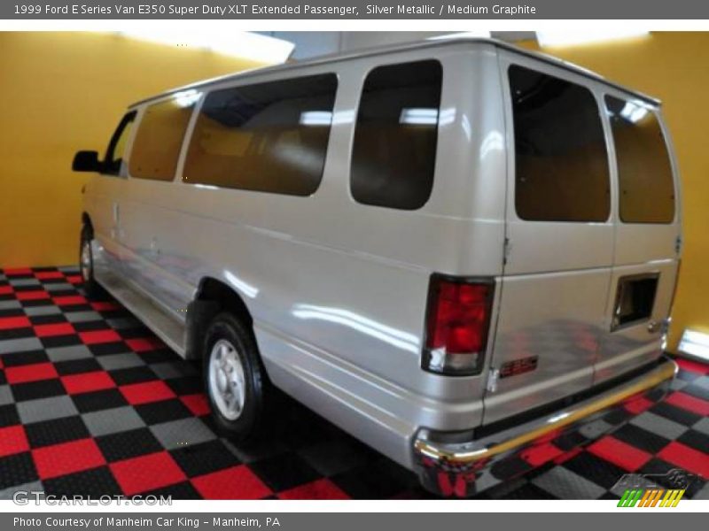 Silver Metallic / Medium Graphite 1999 Ford E Series Van E350 Super Duty XLT Extended Passenger