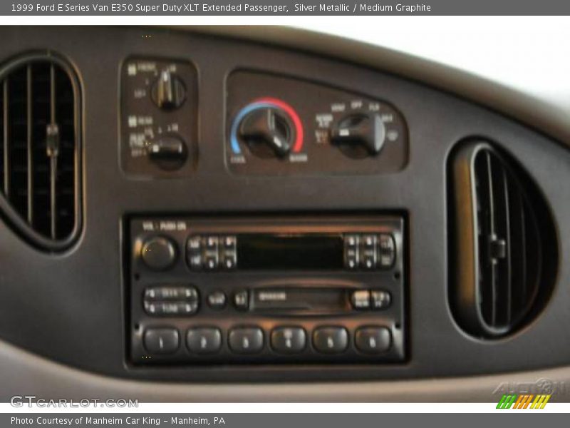 Silver Metallic / Medium Graphite 1999 Ford E Series Van E350 Super Duty XLT Extended Passenger