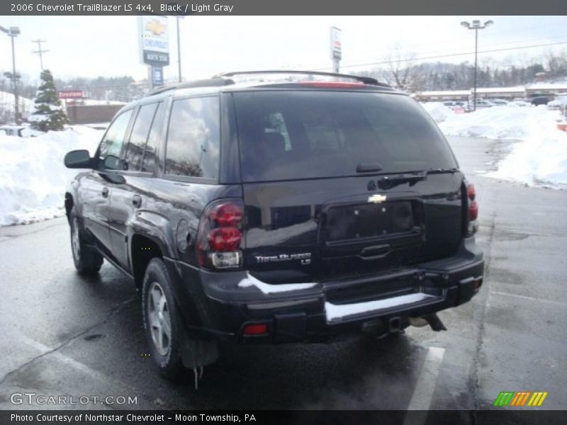 Black / Light Gray 2006 Chevrolet TrailBlazer LS 4x4
