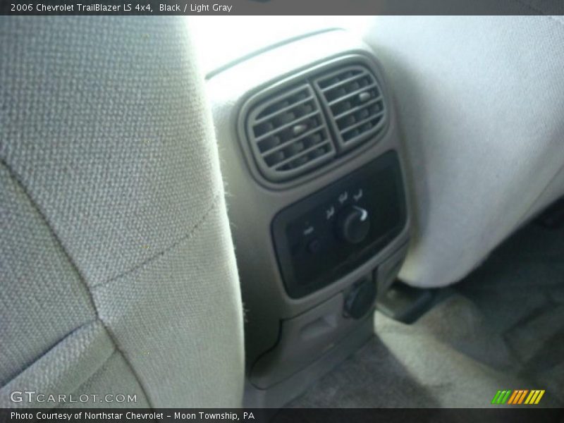 Black / Light Gray 2006 Chevrolet TrailBlazer LS 4x4