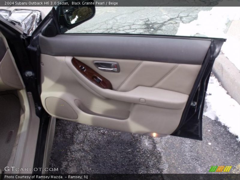 Black Granite Pearl / Beige 2004 Subaru Outback H6 3.0 Sedan