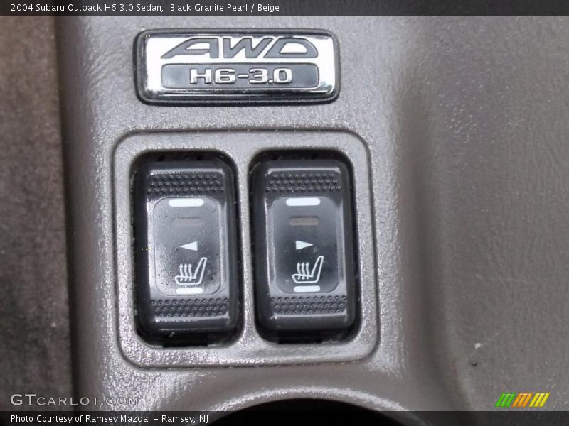 Black Granite Pearl / Beige 2004 Subaru Outback H6 3.0 Sedan