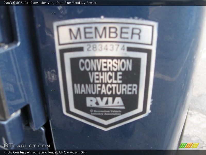 Dark Blue Metallic / Pewter 2003 GMC Safari Conversion Van