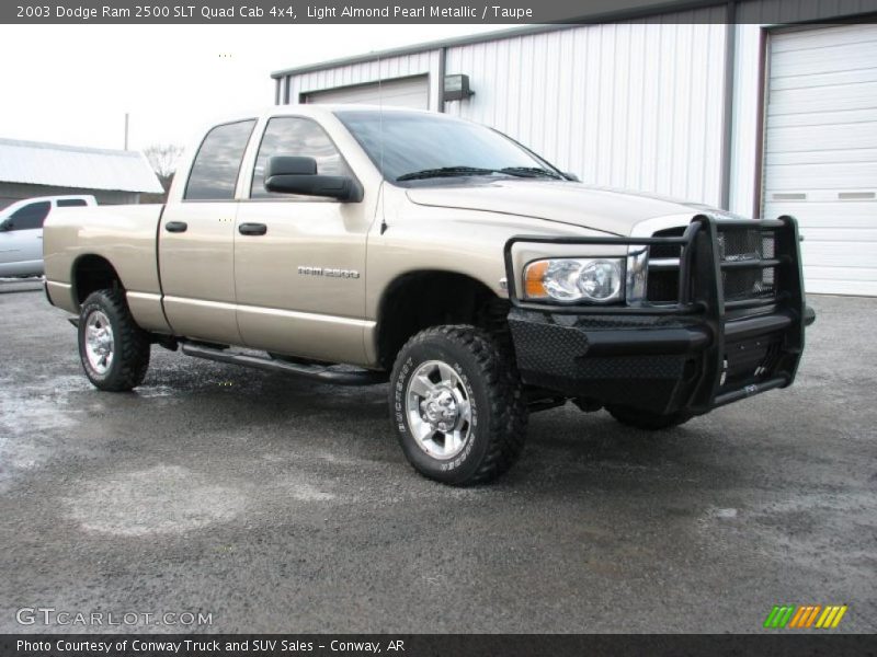 Light Almond Pearl Metallic / Taupe 2003 Dodge Ram 2500 SLT Quad Cab 4x4