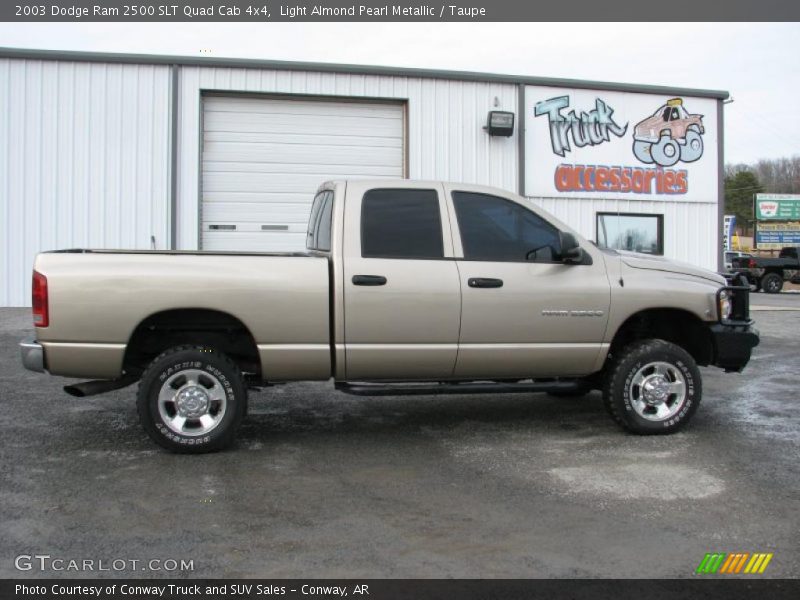 Light Almond Pearl Metallic / Taupe 2003 Dodge Ram 2500 SLT Quad Cab 4x4