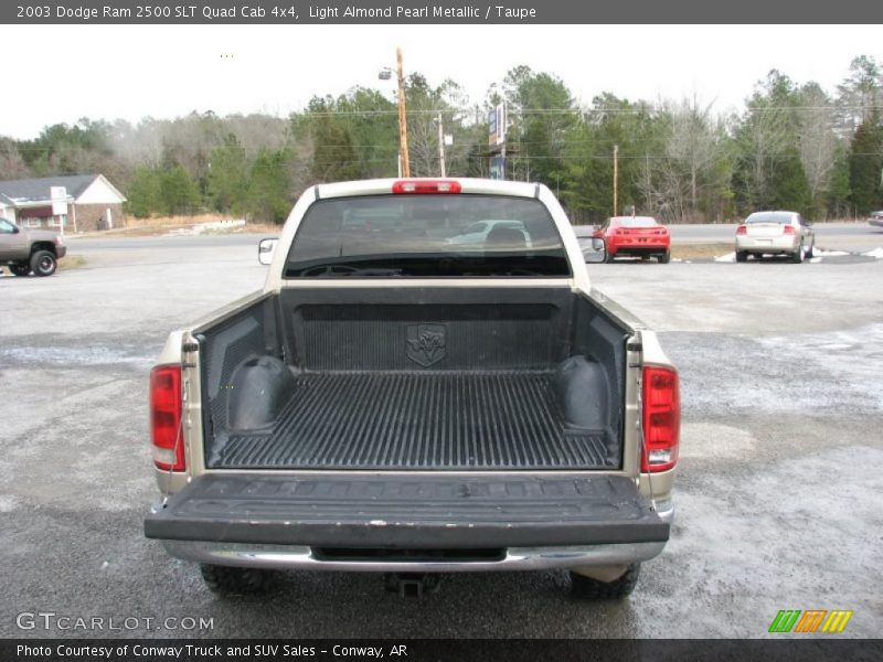 Light Almond Pearl Metallic / Taupe 2003 Dodge Ram 2500 SLT Quad Cab 4x4