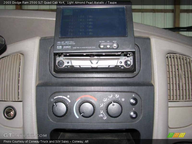 Light Almond Pearl Metallic / Taupe 2003 Dodge Ram 2500 SLT Quad Cab 4x4