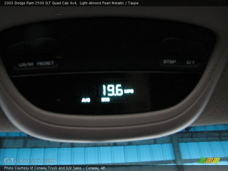 Light Almond Pearl Metallic / Taupe 2003 Dodge Ram 2500 SLT Quad Cab 4x4