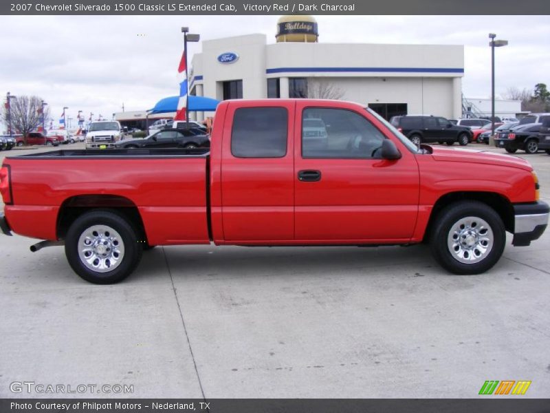Victory Red / Dark Charcoal 2007 Chevrolet Silverado 1500 Classic LS Extended Cab