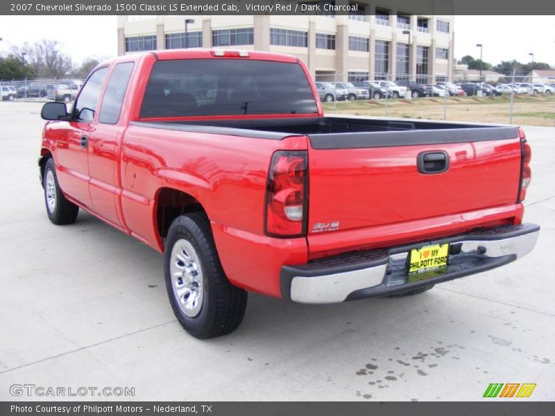 Victory Red / Dark Charcoal 2007 Chevrolet Silverado 1500 Classic LS Extended Cab