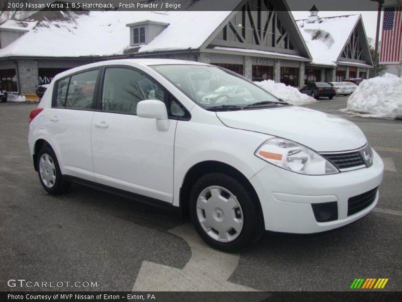 Fresh Powder / Beige 2009 Nissan Versa 1.8 S Hatchback