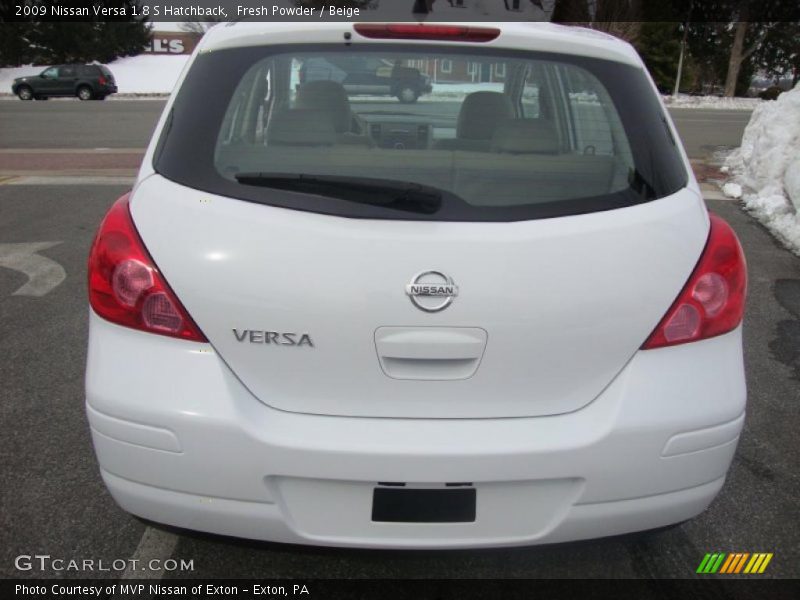 Fresh Powder / Beige 2009 Nissan Versa 1.8 S Hatchback