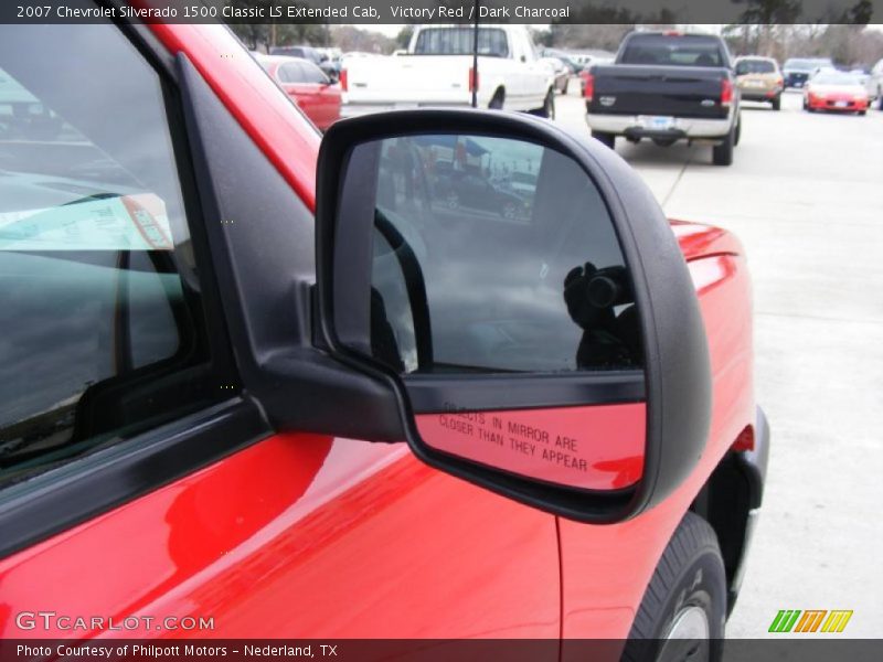 Victory Red / Dark Charcoal 2007 Chevrolet Silverado 1500 Classic LS Extended Cab