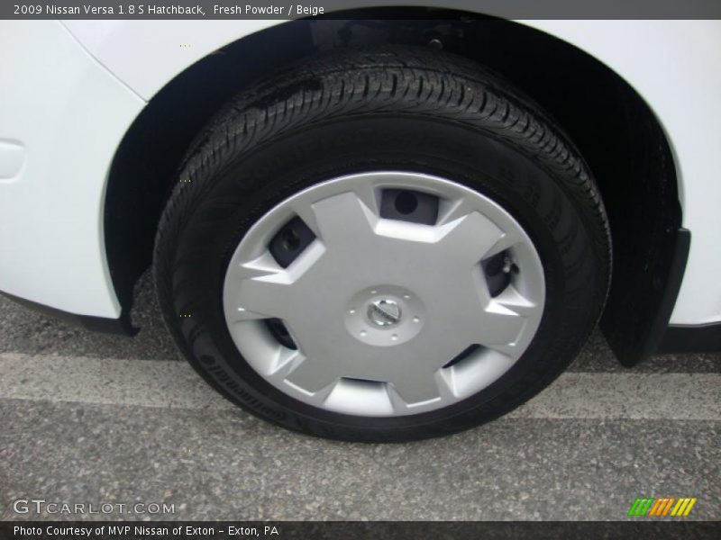 Fresh Powder / Beige 2009 Nissan Versa 1.8 S Hatchback