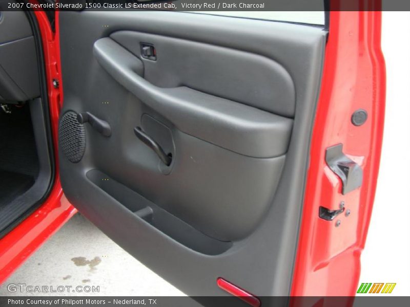 Victory Red / Dark Charcoal 2007 Chevrolet Silverado 1500 Classic LS Extended Cab