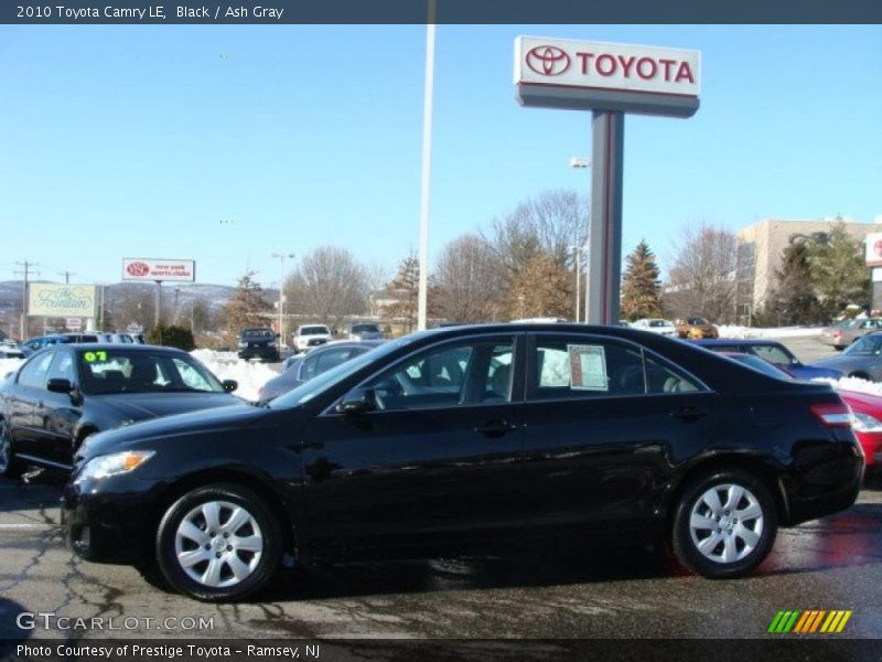 Black / Ash Gray 2010 Toyota Camry LE
