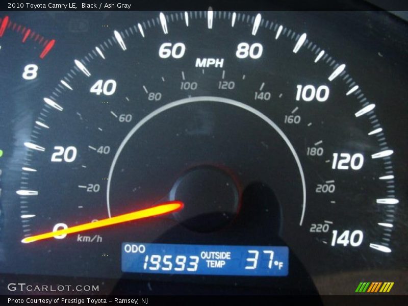 Black / Ash Gray 2010 Toyota Camry LE