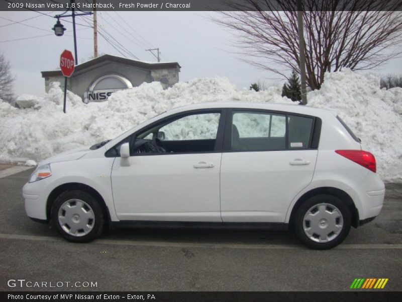 Fresh Powder / Charcoal 2009 Nissan Versa 1.8 S Hatchback