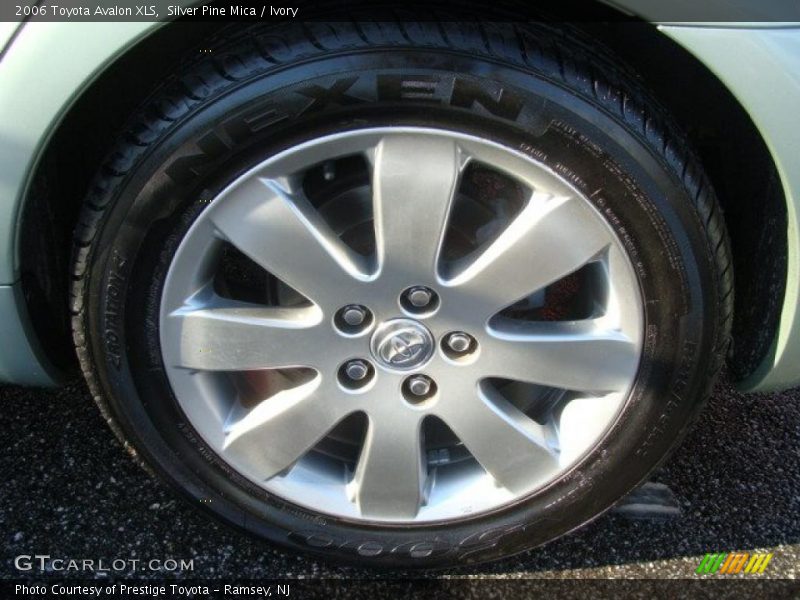 Silver Pine Mica / Ivory 2006 Toyota Avalon XLS