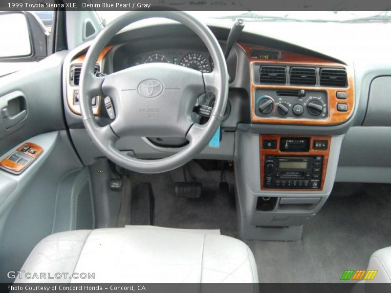 Denim Blue Pearl / Gray 1999 Toyota Sienna XLE