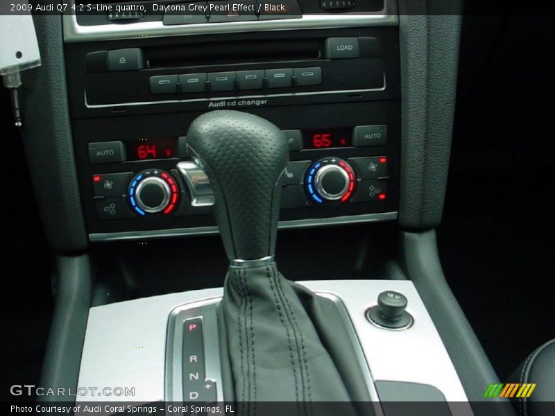 Daytona Grey Pearl Effect / Black 2009 Audi Q7 4.2 S-Line quattro