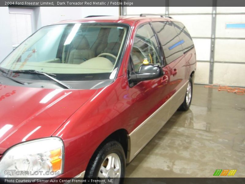 Dark Toreador Red Metallic / Pebble Beige 2004 Ford Freestar Limited