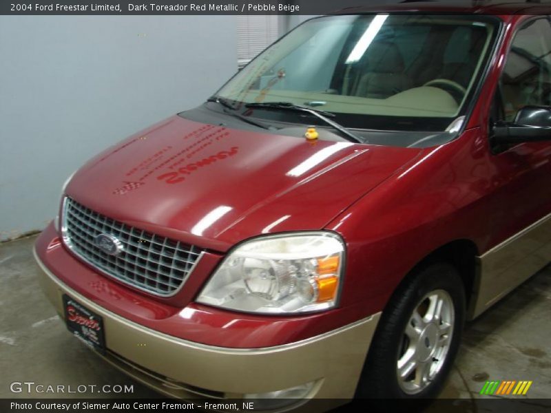 Dark Toreador Red Metallic / Pebble Beige 2004 Ford Freestar Limited