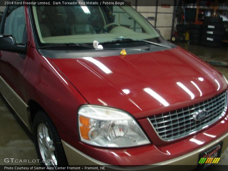 Dark Toreador Red Metallic / Pebble Beige 2004 Ford Freestar Limited