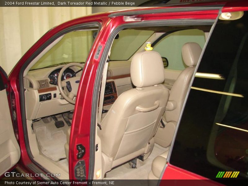 Dark Toreador Red Metallic / Pebble Beige 2004 Ford Freestar Limited