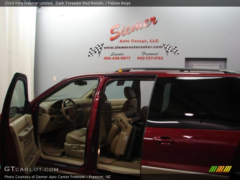 Dark Toreador Red Metallic / Pebble Beige 2004 Ford Freestar Limited