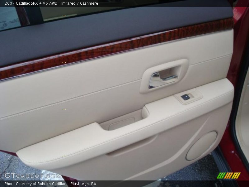 Infrared / Cashmere 2007 Cadillac SRX 4 V6 AWD