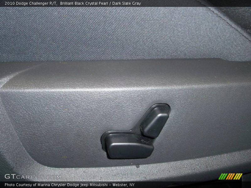 Brilliant Black Crystal Pearl / Dark Slate Gray 2010 Dodge Challenger R/T