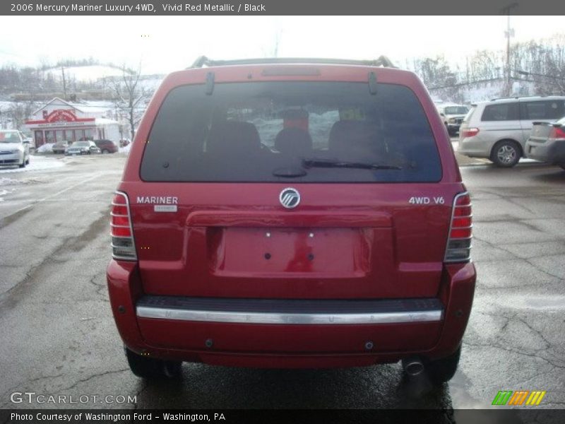 Vivid Red Metallic / Black 2006 Mercury Mariner Luxury 4WD